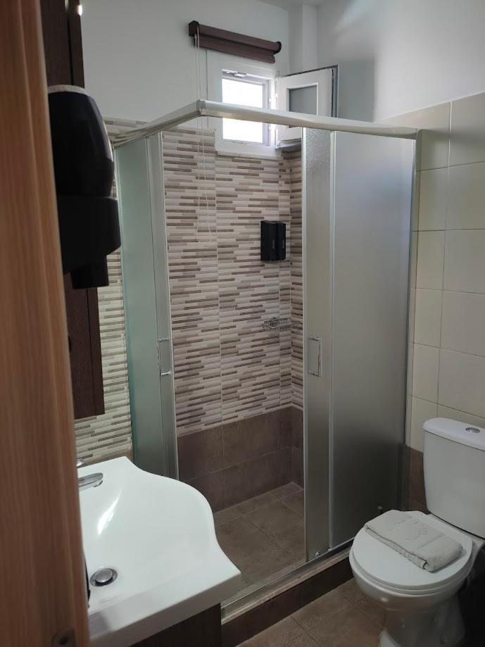Modern House In Mytilene Center公寓 外观 照片